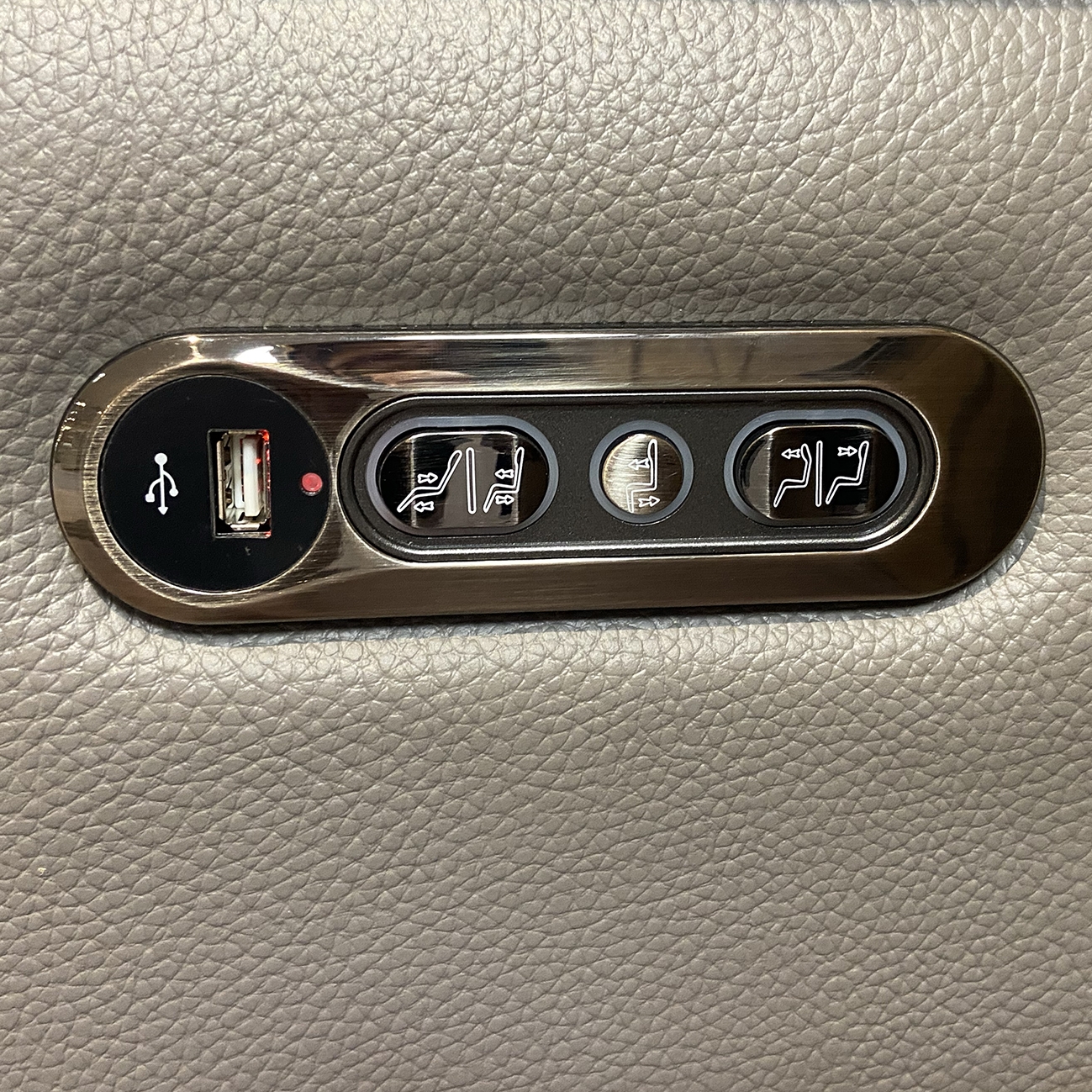 Feels Like Home Hobart 1.5 Seater Right Hand Facing Power Recliner with