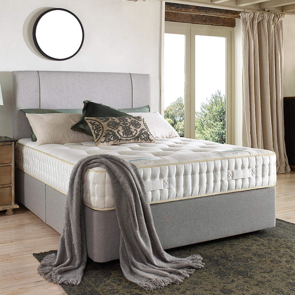 Harrison Spinks Beds Ltd Clovelly Turn Free 3'0 Padded Top Deep Divan ...