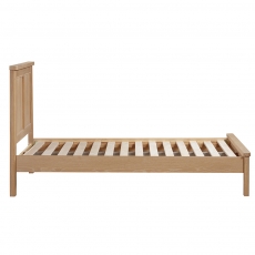 Fairford Oak Bedroom 5'0 King Size Bedframe