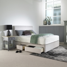 Liverton - Seasonal Turn 6'0 True Edge Divan Set