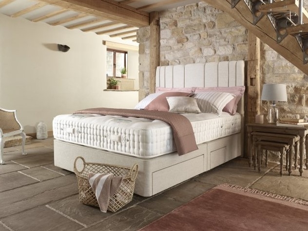 Harrison Spinks Beds Ltd Sigford 16200 - Seasonal Turn 5'0 Sprung True Edge Divan Set - Zip and Link