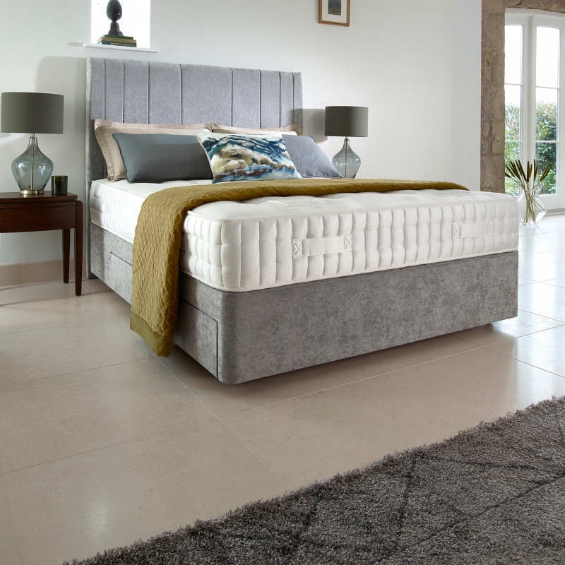 Harrison Spinks Beds Ltd Hennock - Seasonal Turn 6'0 True Edge Divan Set - Zip and Link